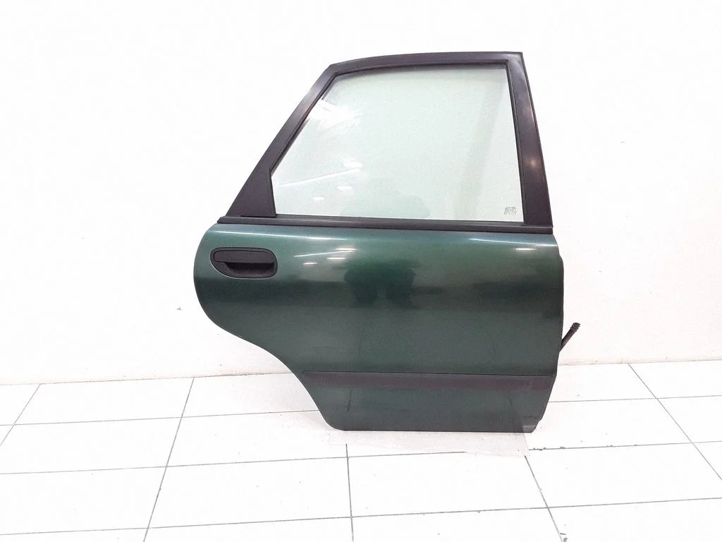 Rear door – right