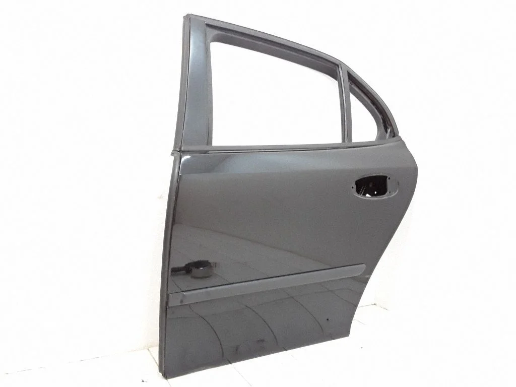 Rear door – right