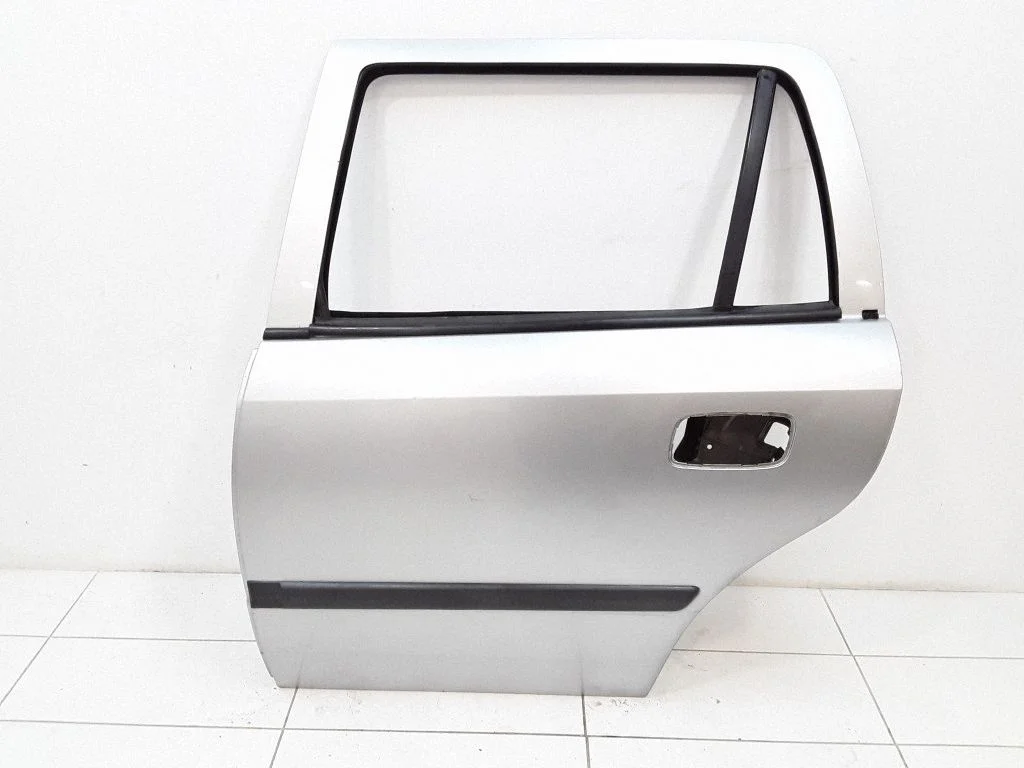 Rear door – left