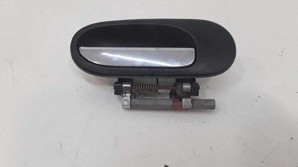Rear door exterior handle – rear right