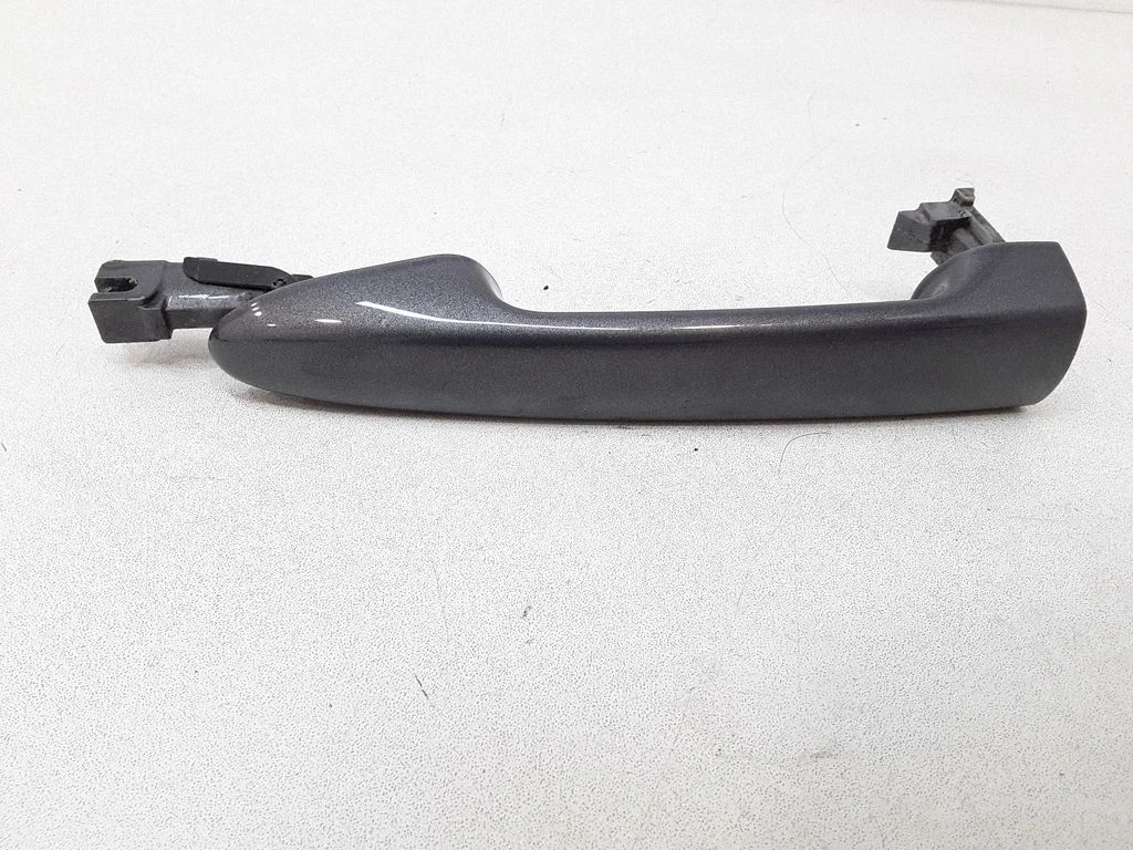 Rear door exterior handle – right