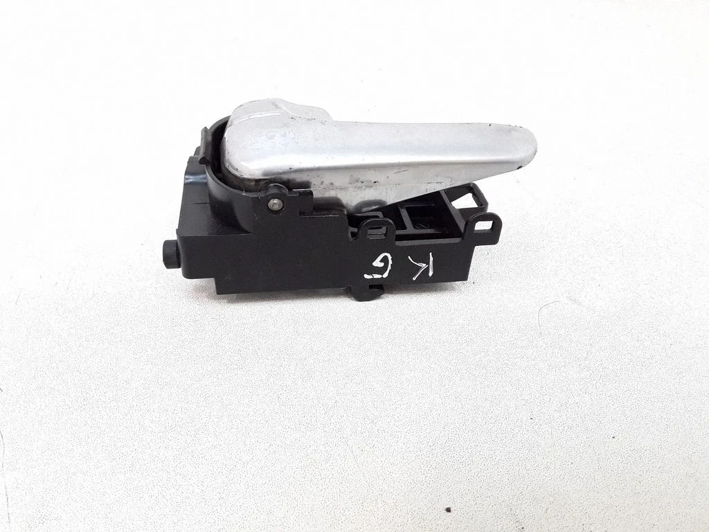 Rear door interior handle – Nissan Almera N16 (2000-2010)