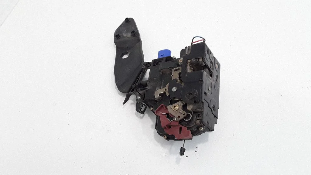 Rear door lock 6Y0839015