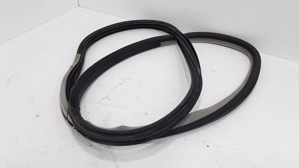 Rear door rubber seal (on body) – Opel Vectra C (2002-2005)