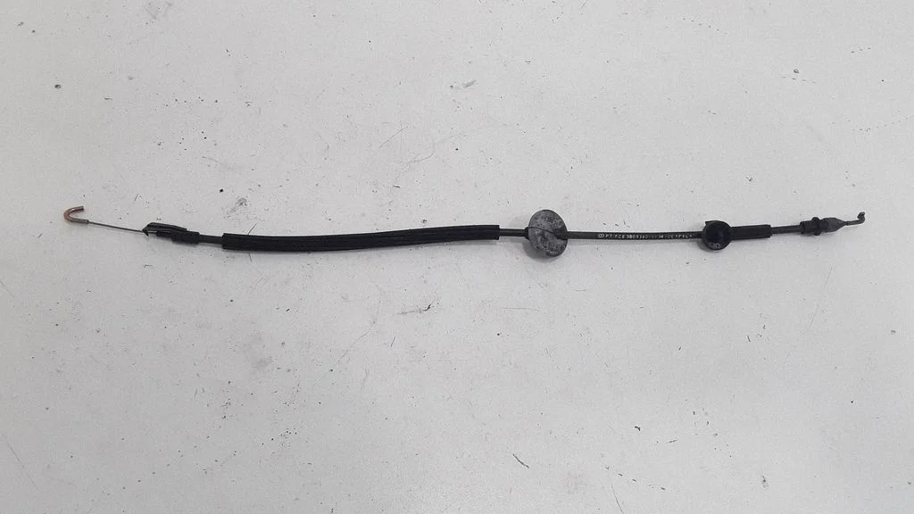 Rear door cable line – Volkswagen Passat B5.5 (2001-2005)