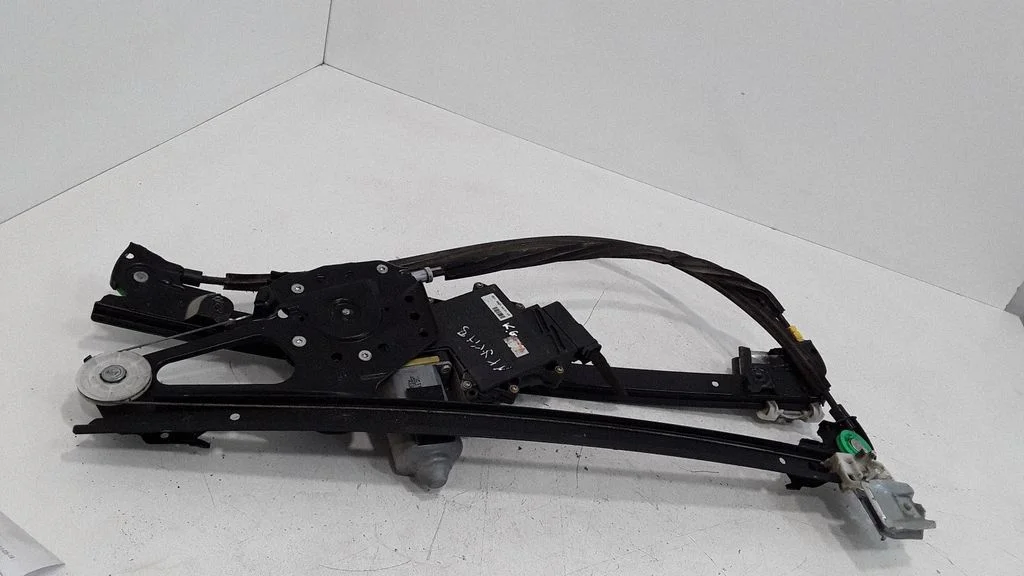 Rear door window regulator with motor
