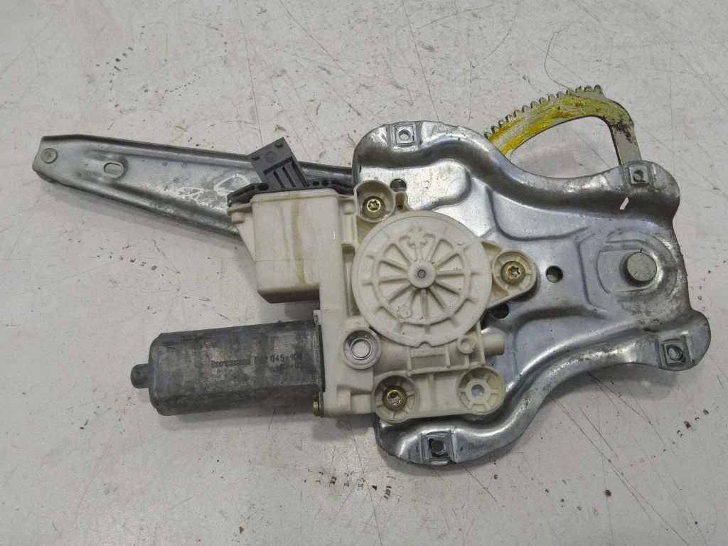 Rear door window regulator with motor 992045100