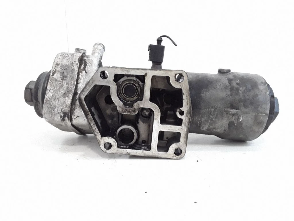 Oil filter mounting bracket 045115389