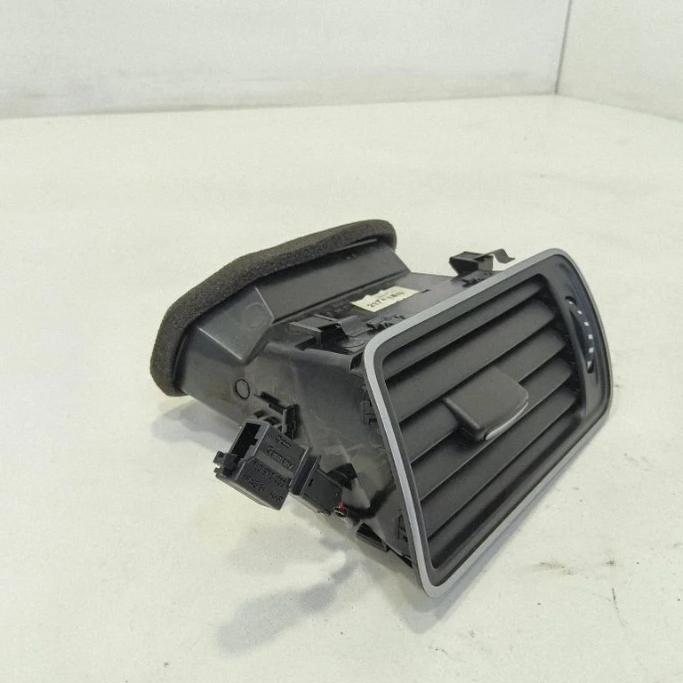 Dashboard side air vent grill/cover trim S0911338J