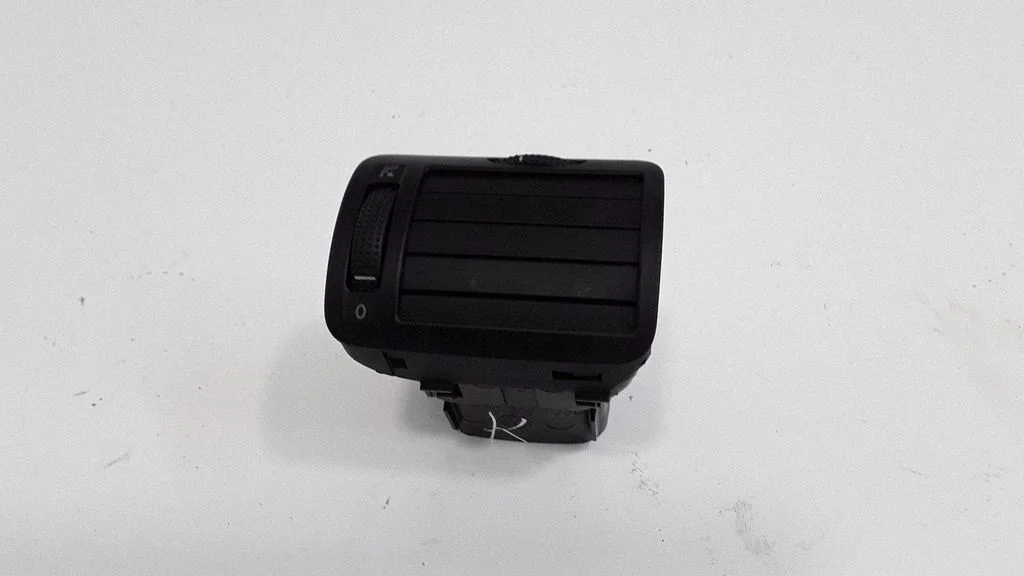 Dashboard side air vent grill/cover trim 3B0819703D
