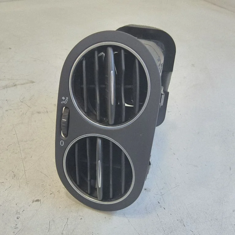 Dashboard side air vent grill/cover trim – Volkswagen Golf Plus (2005-2013)