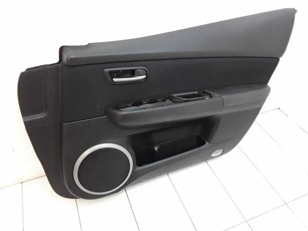 Front door card panel trim – front right