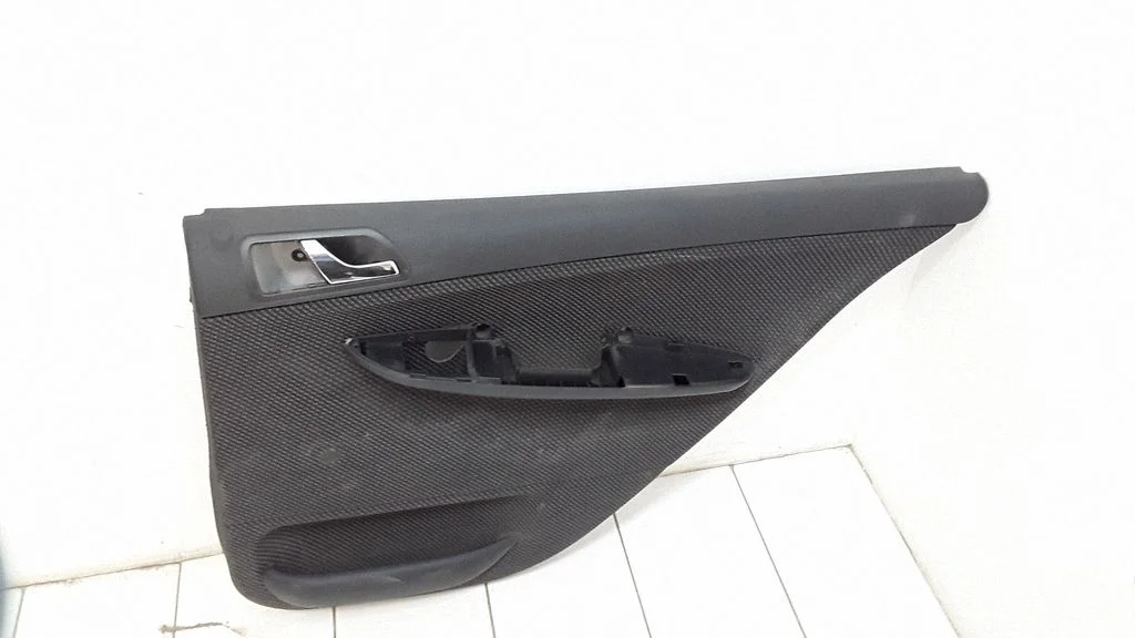 Rear door card panel trim – right