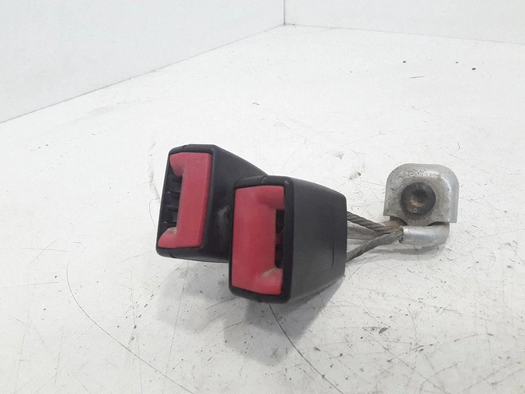 Rear seatbelt buckle 3C0857739