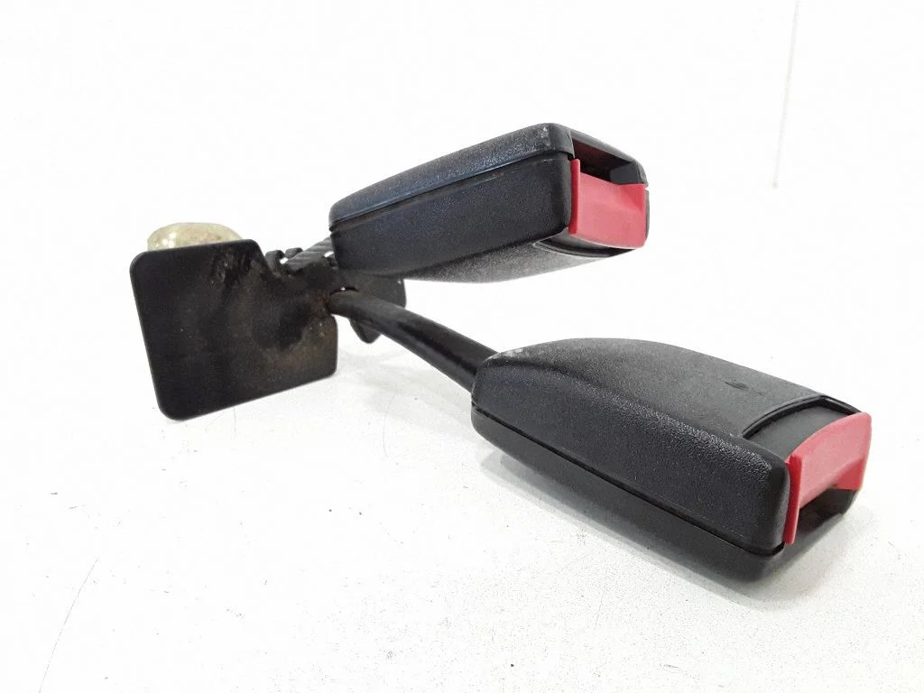 Rear seatbelt buckle 3B0857739A