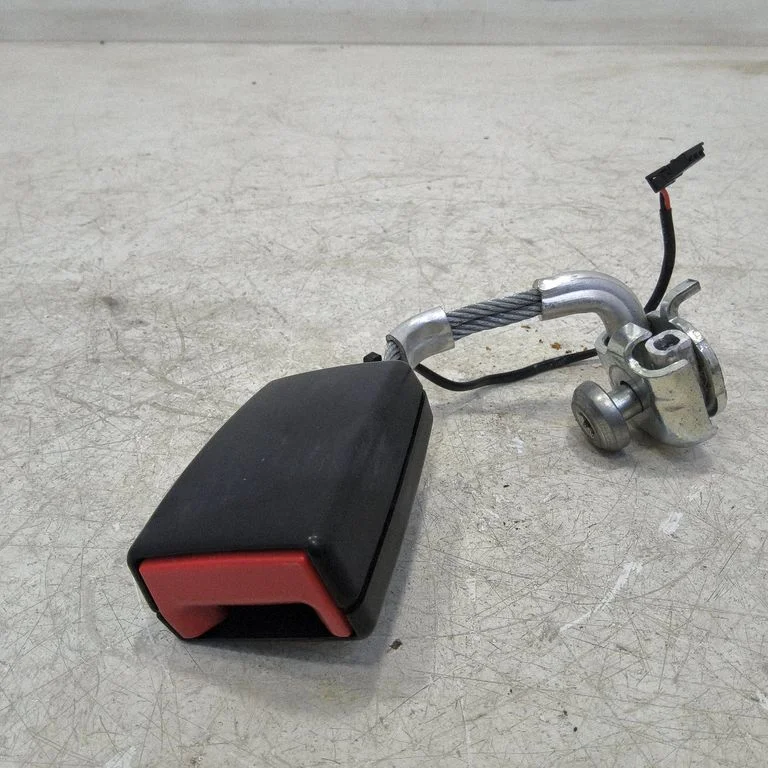 Aizmugurējās drošības jostas sprādze 724327307