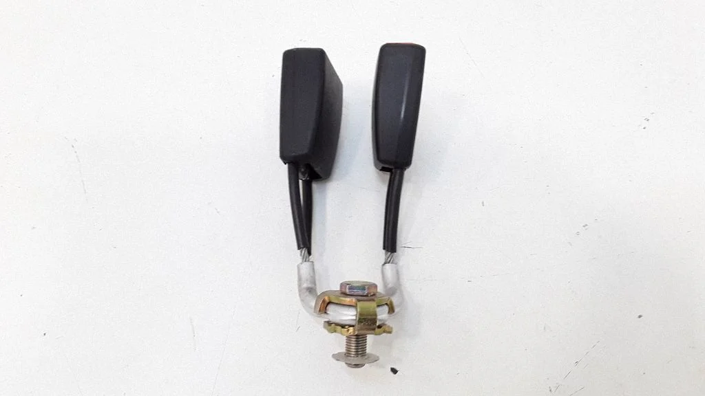 Rear seatbelt buckle 6Y0857488