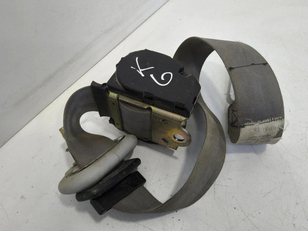 Rear seatbelt – rear left