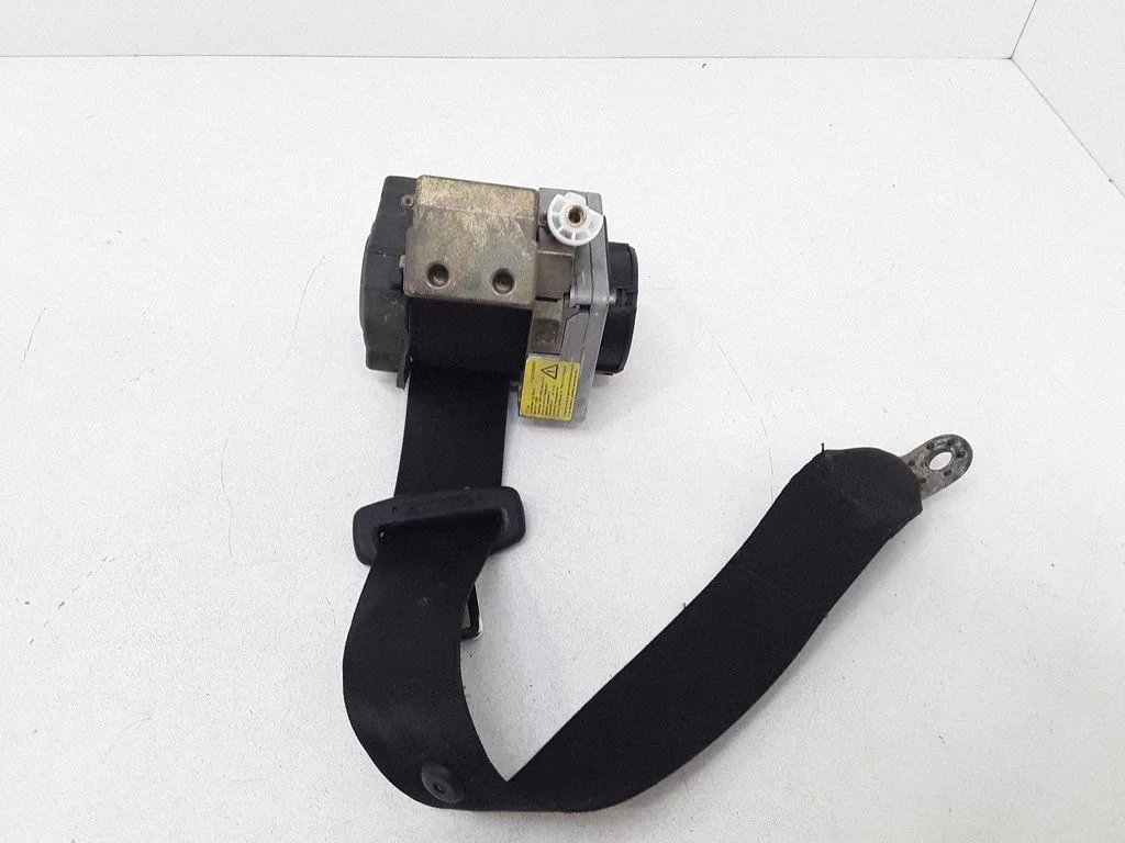 Rear seatbelt – right