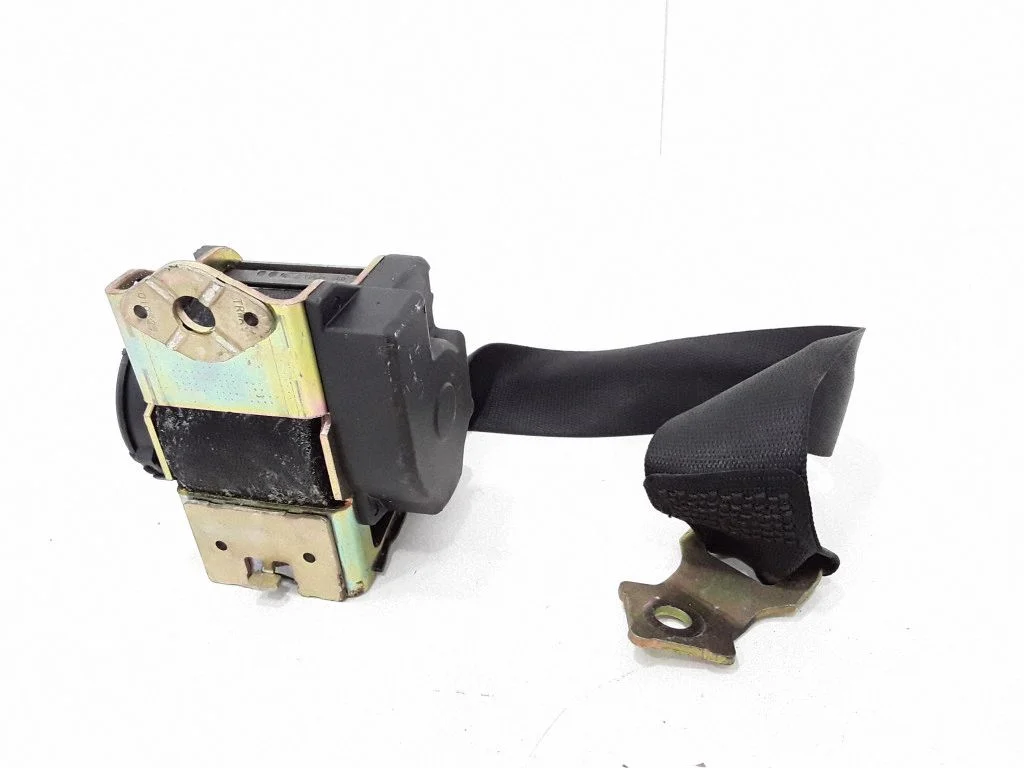 Rear seatbelt 16398