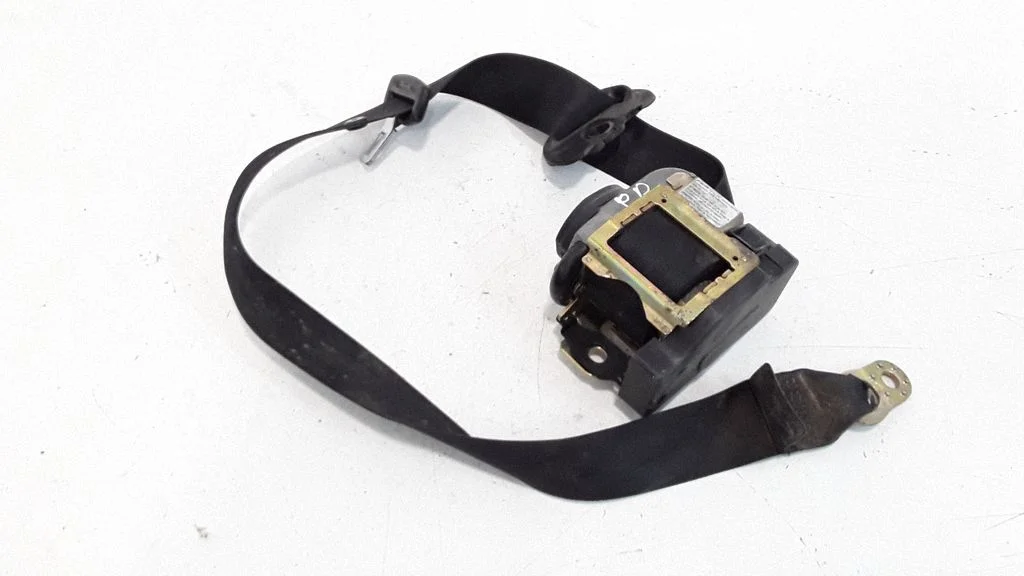 Front seatbelt – front right