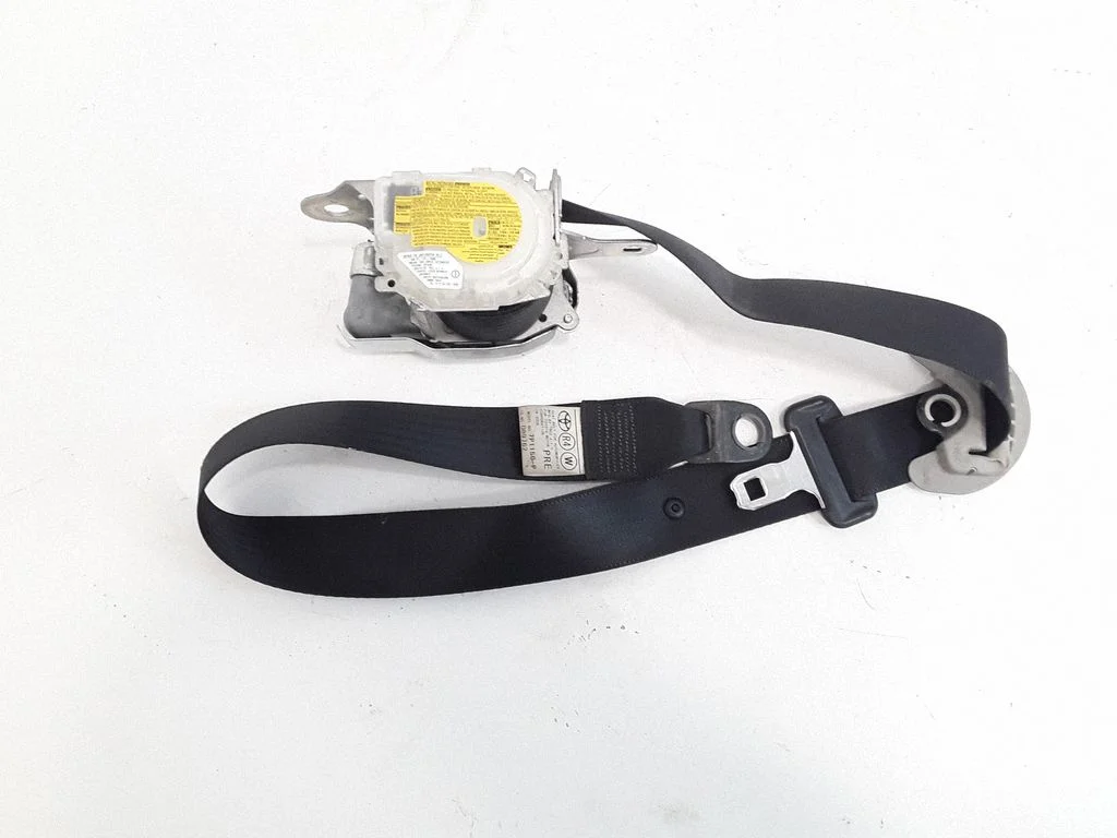 Front seatbelt – Toyota Corolla Verso AR10 (2004-2009)