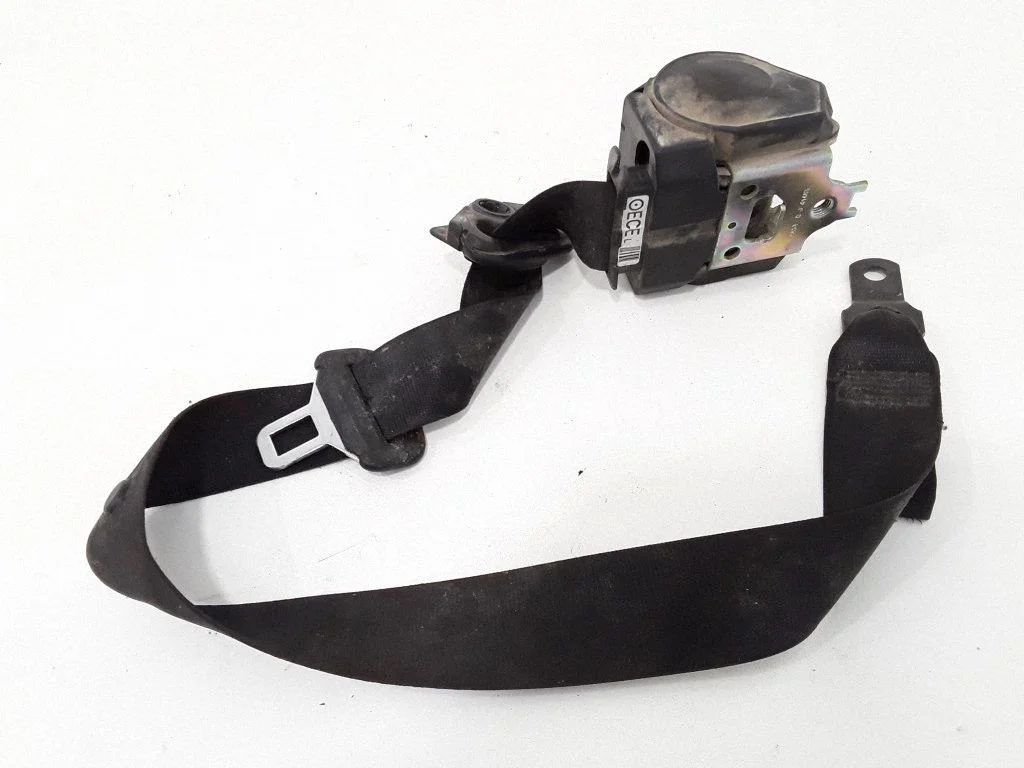 Front seatbelt 8207955