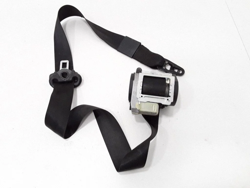 Front seatbelt 8A0857732