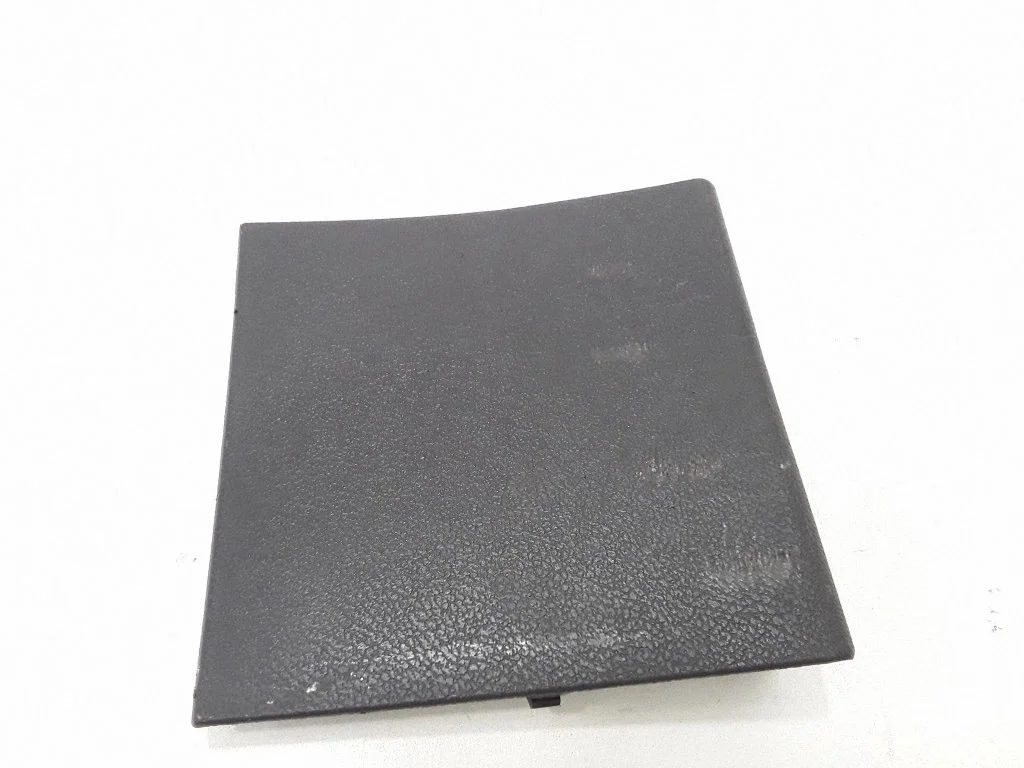 Other trunk/boot trim element 7M3867658
