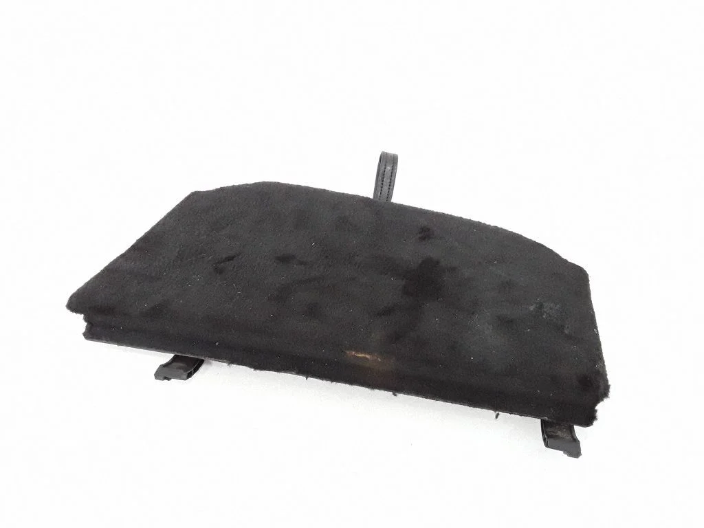 Trunk/boot floor carpet liner