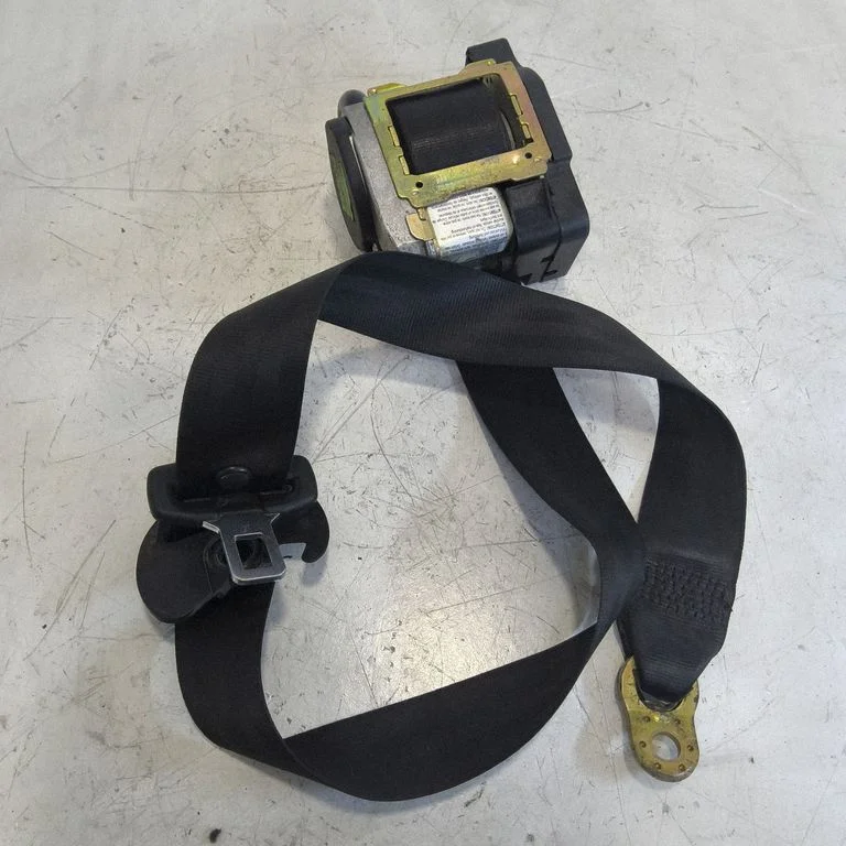 Front seatbelt – front right