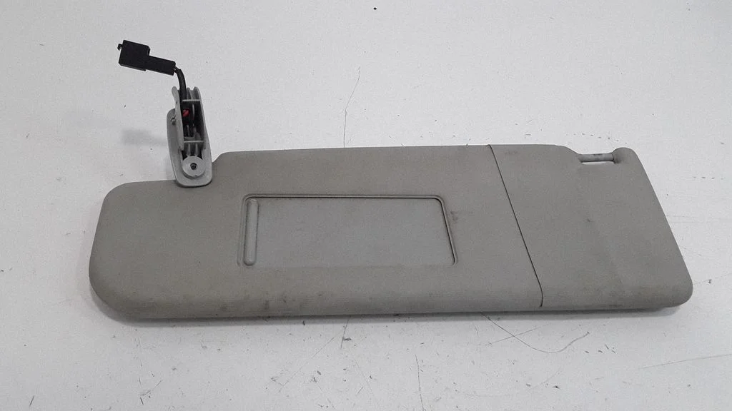 Sun visor – left