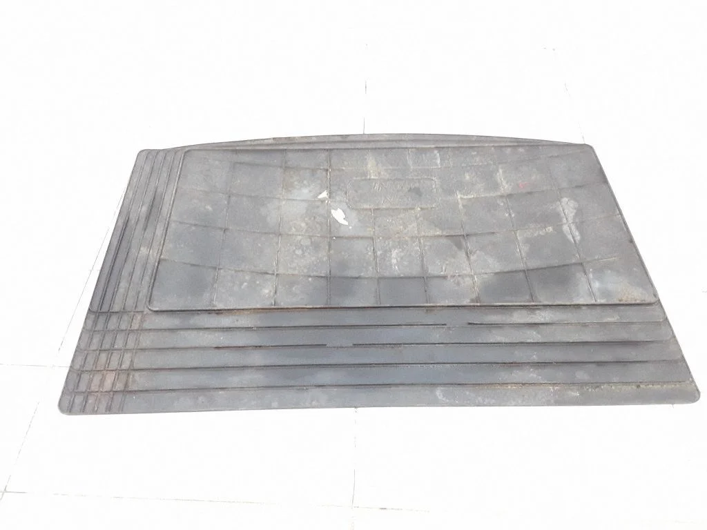 Trunk/boot mat liner