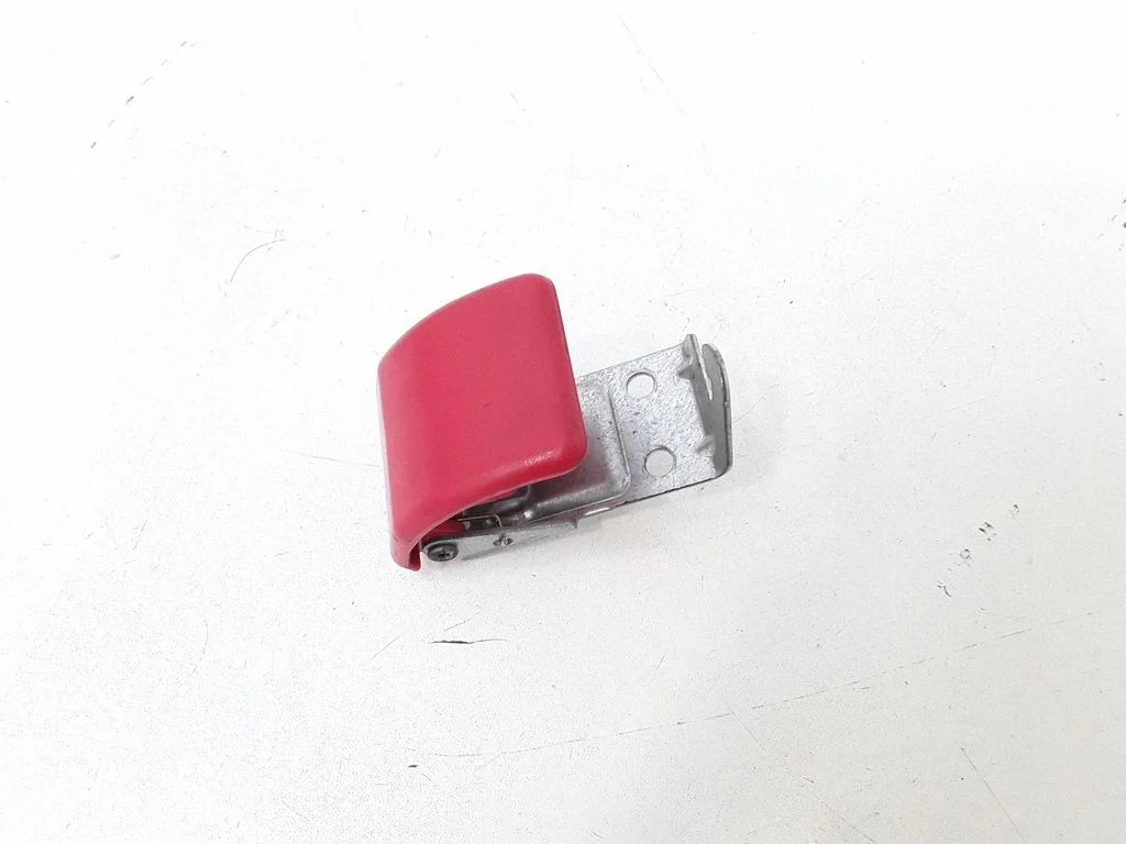 Engine bonnet (hood) release handle