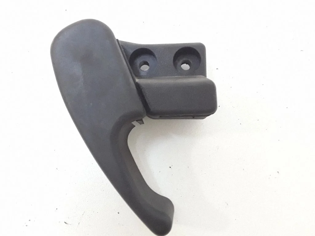 Engine bonnet (hood) release handle 1H1823533