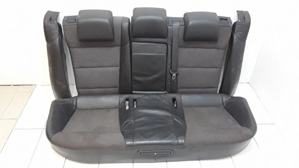 Rear seat