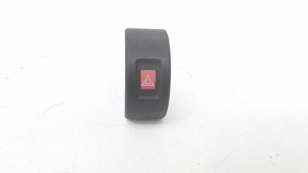 Hazard light switch 90561384