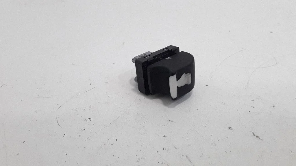 Elektrisko logu slēdzis 4F0959855