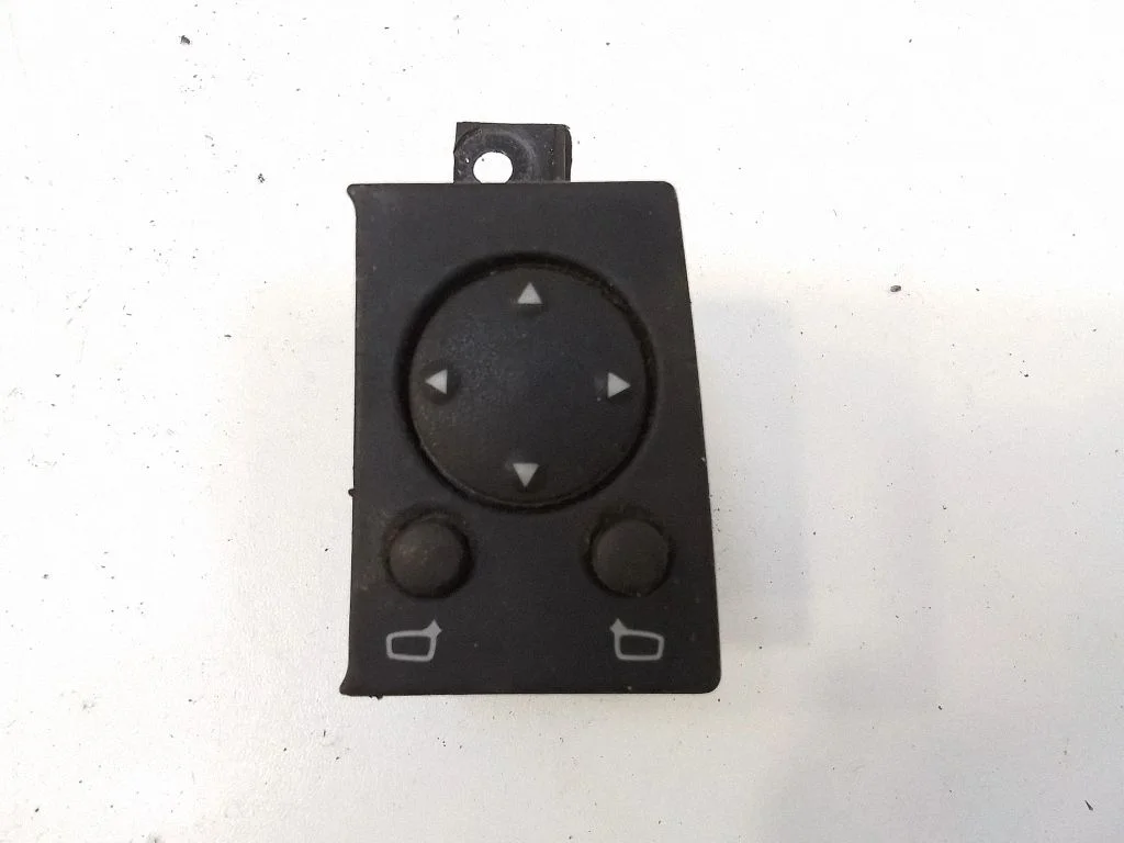 Wing mirror switch 4A0959565
