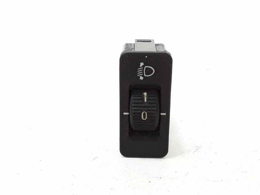 Lukturu augstuma regulēšanas slēdzis – BMW 5. sērija E39 (1996-2003)