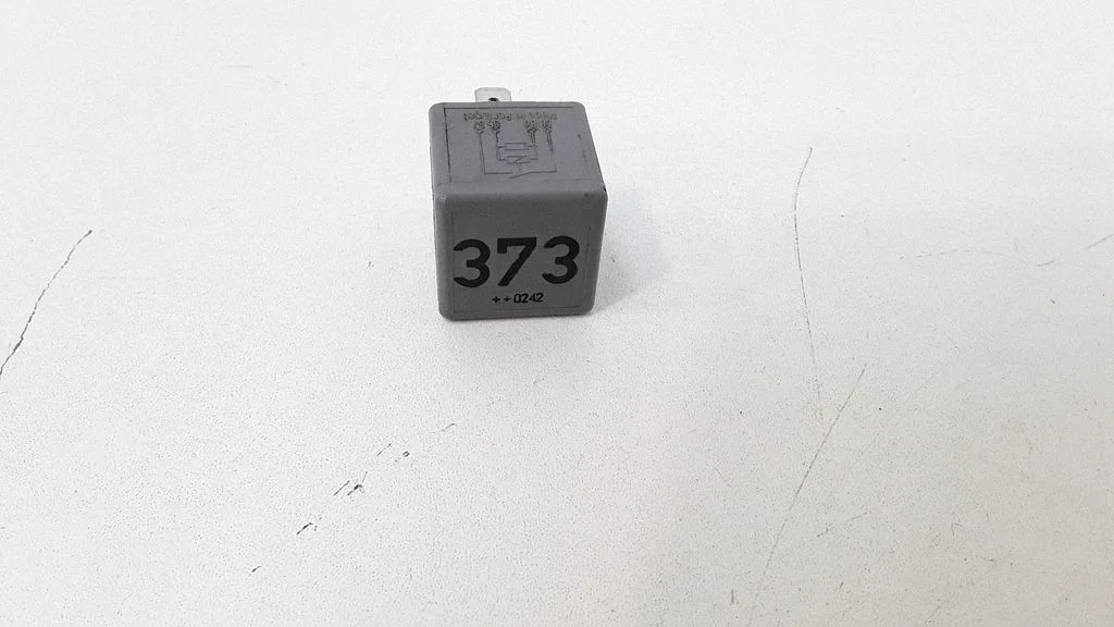 Other relay 8D0951253A