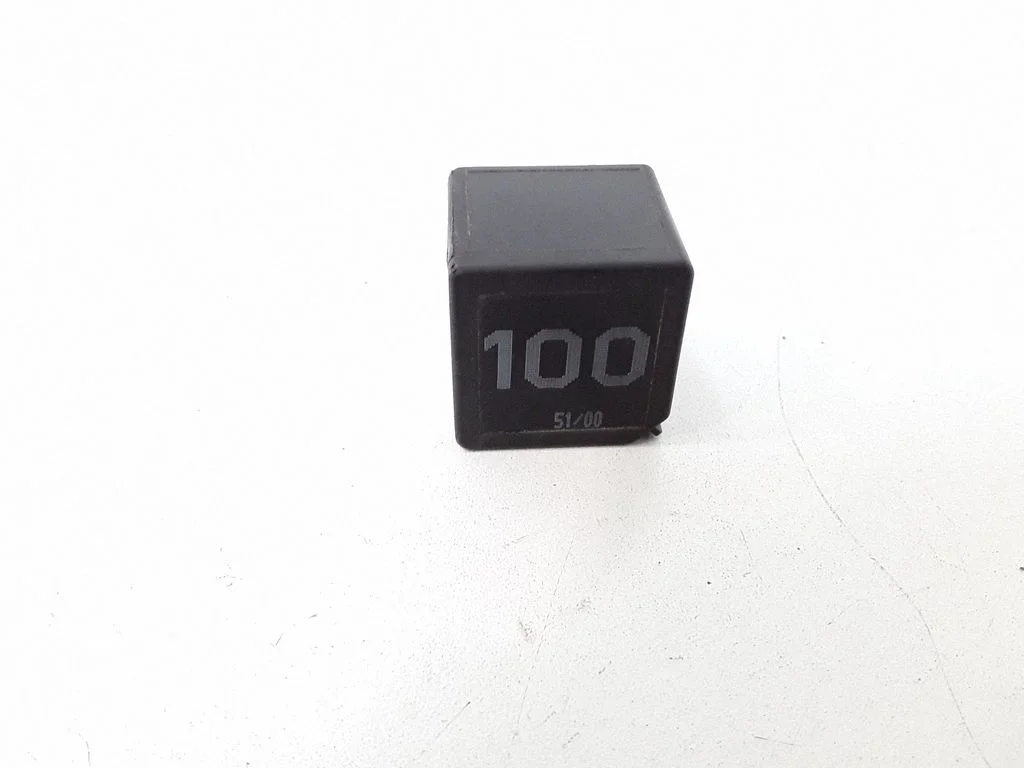 Other relay 7M0951263A
