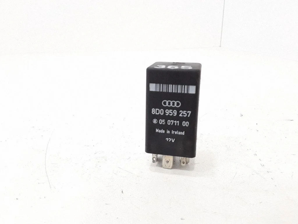 Other relay 8364542