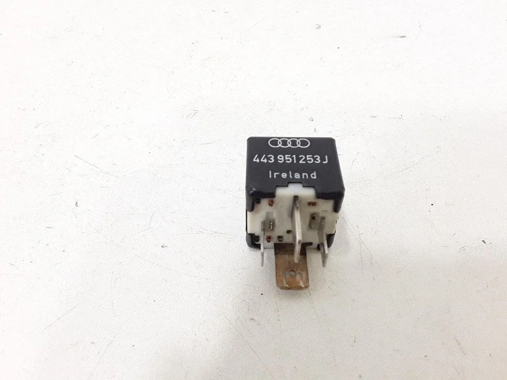Other relay 443951253J