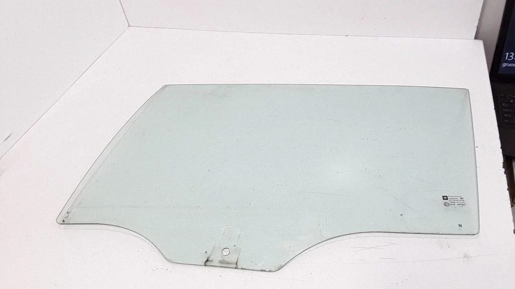 Rear door window glass – rear left