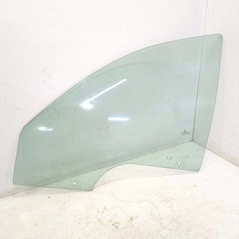 Front door window glass four-door 43R00048