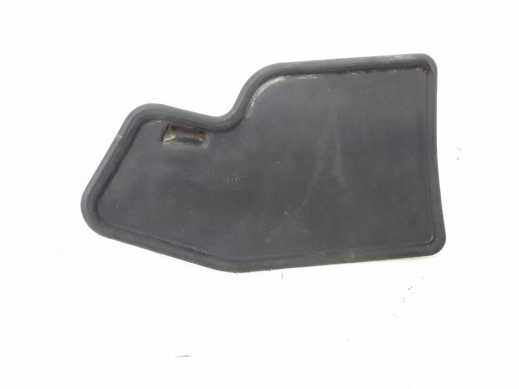 Rear mudguard – Toyota Avensis T250 (2003-2006)