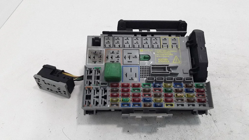 Fuse module – Opel Zafira A (1999-2005)