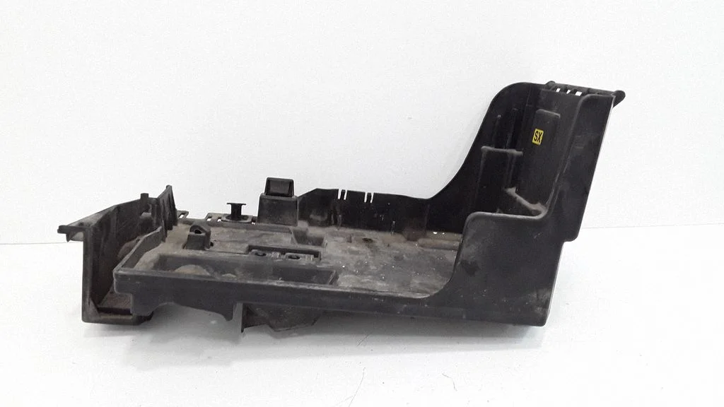 Battery tray