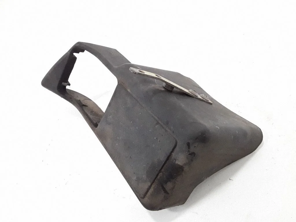 Other engine bay part 8D0972807
